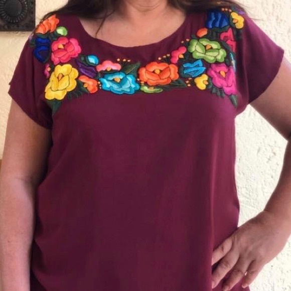 Boho bohemian Mexican Embroidered Blouse - Picture 4 of 7